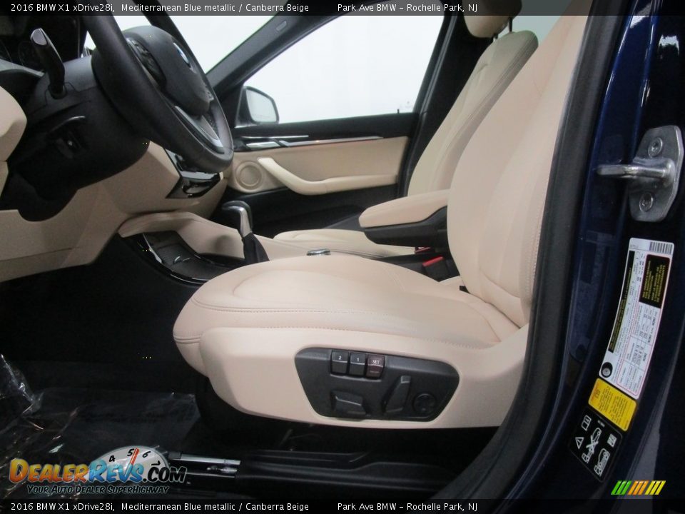 2016 BMW X1 xDrive28i Mediterranean Blue metallic / Canberra Beige Photo #9