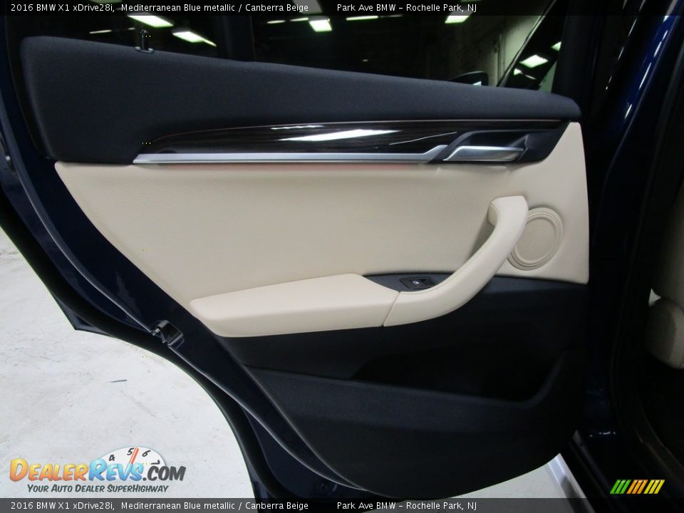 2016 BMW X1 xDrive28i Mediterranean Blue metallic / Canberra Beige Photo #10