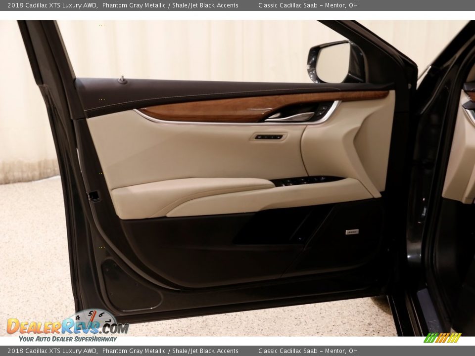 2018 Cadillac XTS Luxury AWD Phantom Gray Metallic / Shale/Jet Black Accents Photo #4