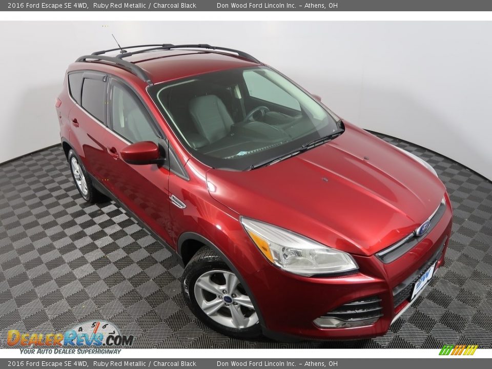 2016 Ford Escape SE 4WD Ruby Red Metallic / Charcoal Black Photo #2