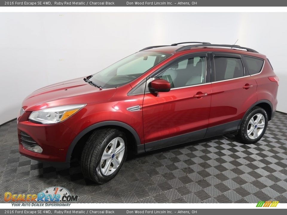 2016 Ford Escape SE 4WD Ruby Red Metallic / Charcoal Black Photo #8