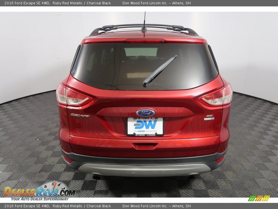 2016 Ford Escape SE 4WD Ruby Red Metallic / Charcoal Black Photo #11