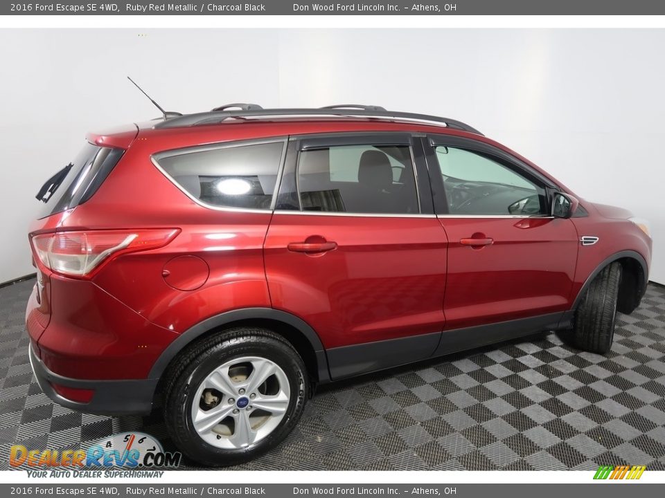 2016 Ford Escape SE 4WD Ruby Red Metallic / Charcoal Black Photo #13