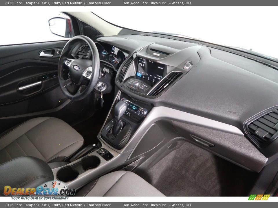 2016 Ford Escape SE 4WD Ruby Red Metallic / Charcoal Black Photo #15