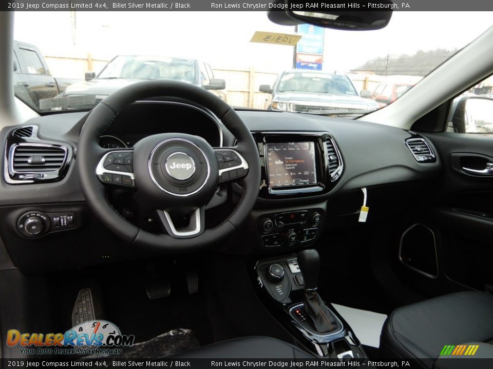 Dashboard of 2019 Jeep Compass Limited 4x4 Photo #13