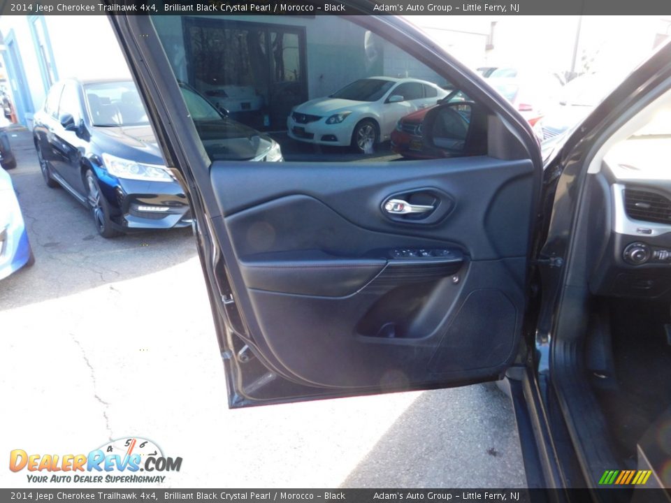 2014 Jeep Cherokee Trailhawk 4x4 Brilliant Black Crystal Pearl / Morocco - Black Photo #8