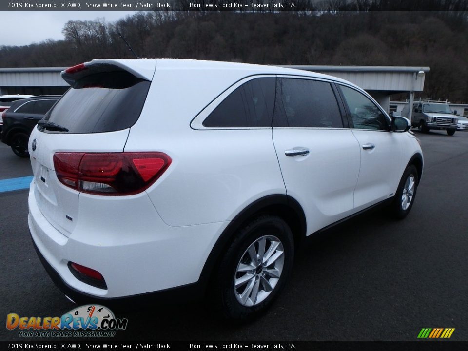 2019 Kia Sorento LX AWD Snow White Pearl / Satin Black Photo #5