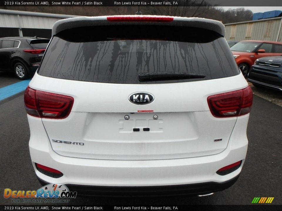 2019 Kia Sorento LX AWD Snow White Pearl / Satin Black Photo #6