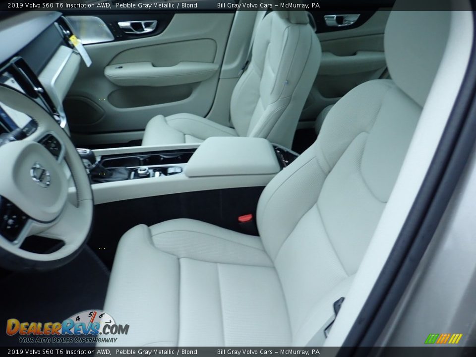 Front Seat of 2019 Volvo S60 T6 Inscription AWD Photo #7