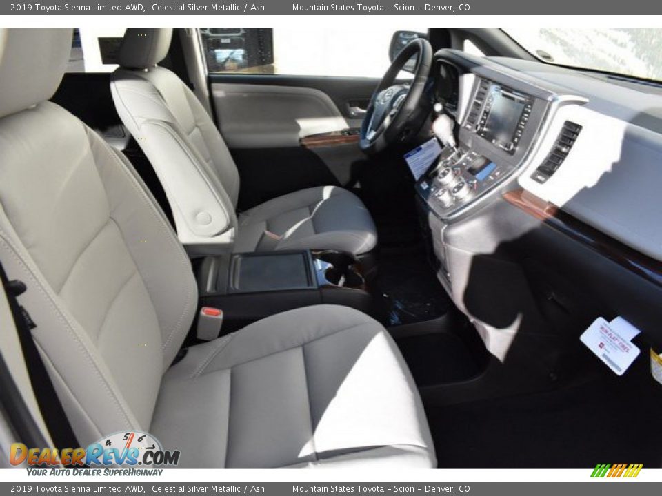 2019 Toyota Sienna Limited AWD Celestial Silver Metallic / Ash Photo #12