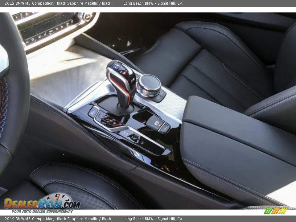 2019 BMW M5 Competition Shifter Photo #7