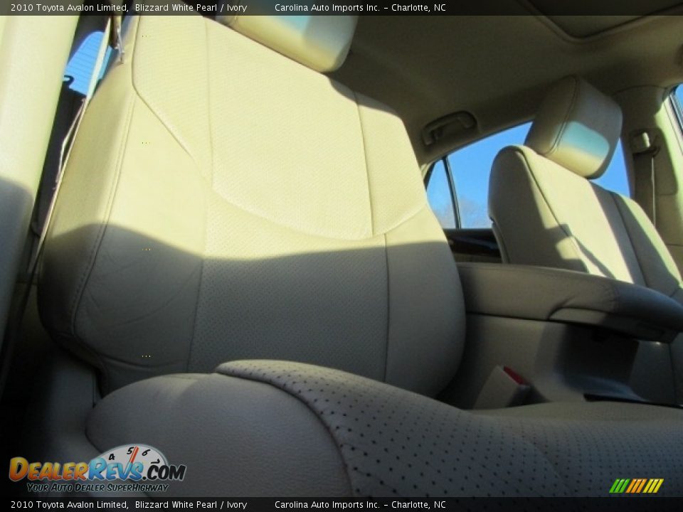 2010 Toyota Avalon Limited Blizzard White Pearl / Ivory Photo #22