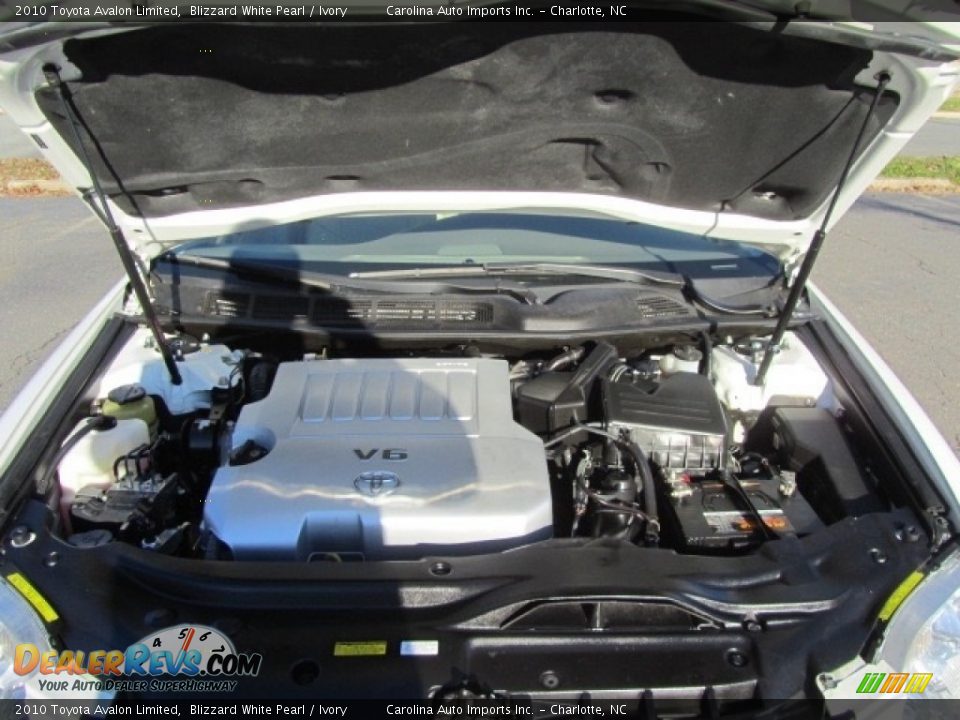 2010 Toyota Avalon Limited Blizzard White Pearl / Ivory Photo #25