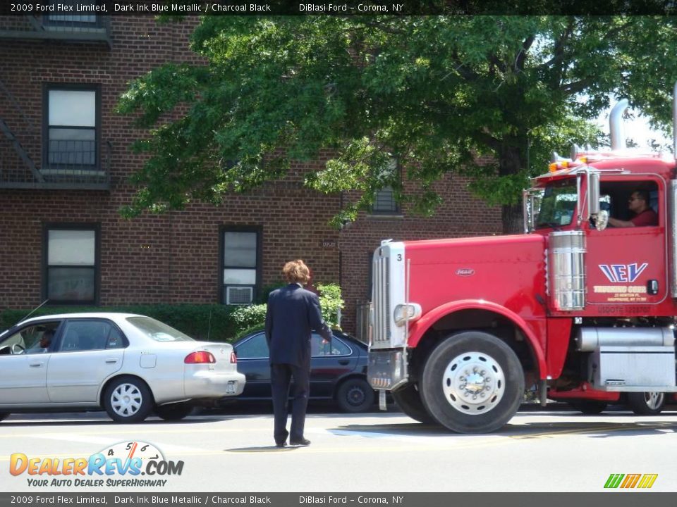 2009 Ford Flex Limited Dark Ink Blue Metallic / Charcoal Black Photo #13