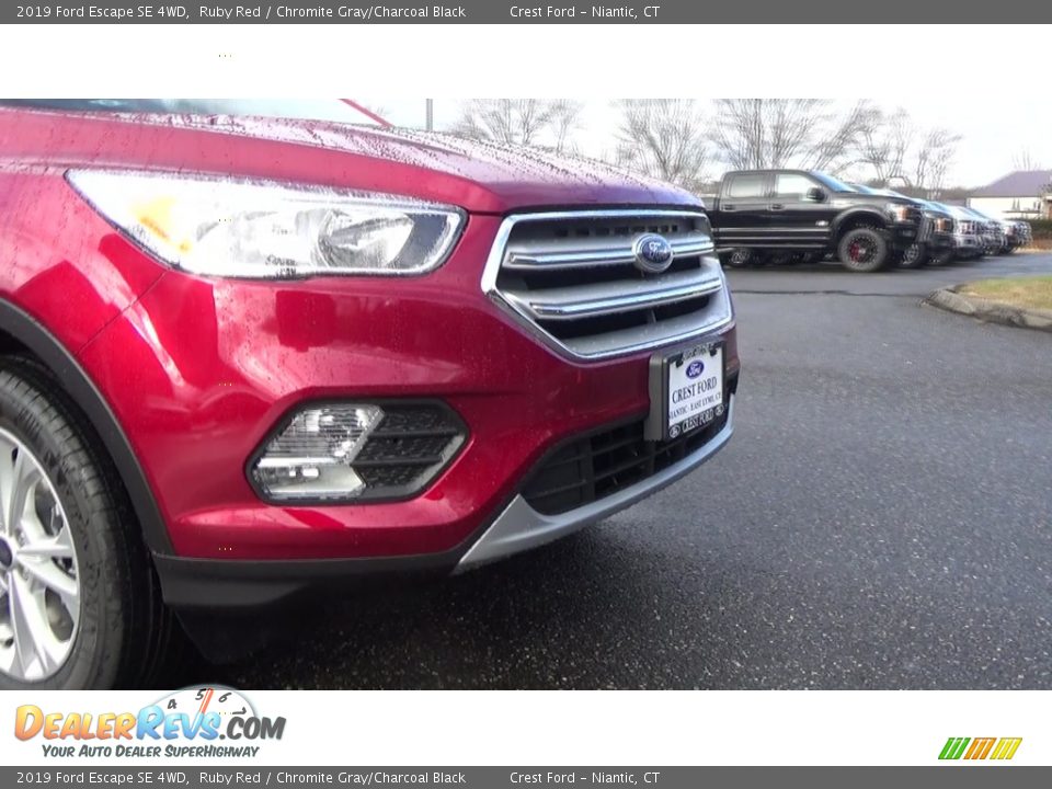 2019 Ford Escape SE 4WD Ruby Red / Chromite Gray/Charcoal Black Photo #27