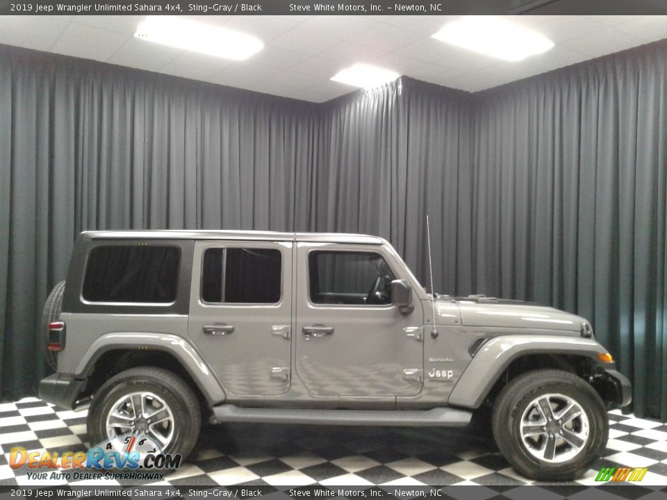 2019 Jeep Wrangler Unlimited Sahara 4x4 Sting-Gray / Black Photo #5