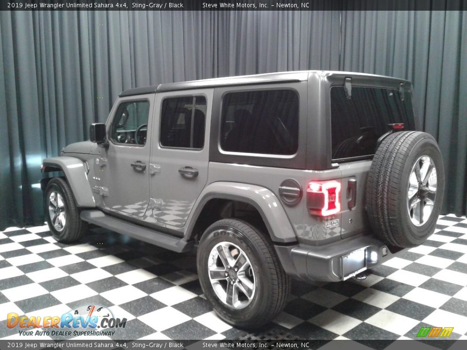 2019 Jeep Wrangler Unlimited Sahara 4x4 Sting-Gray / Black Photo #8