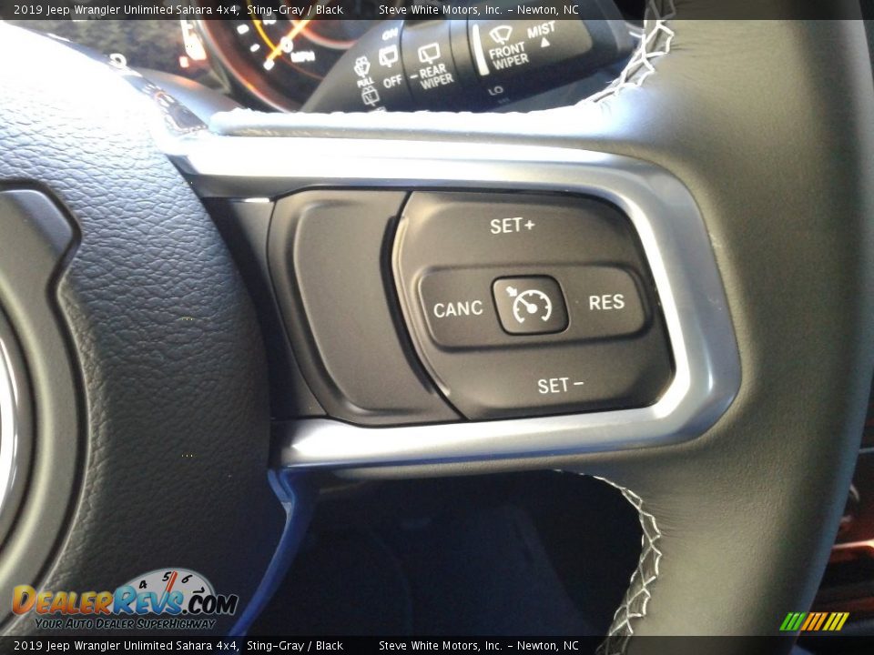 2019 Jeep Wrangler Unlimited Sahara 4x4 Sting-Gray / Black Photo #17