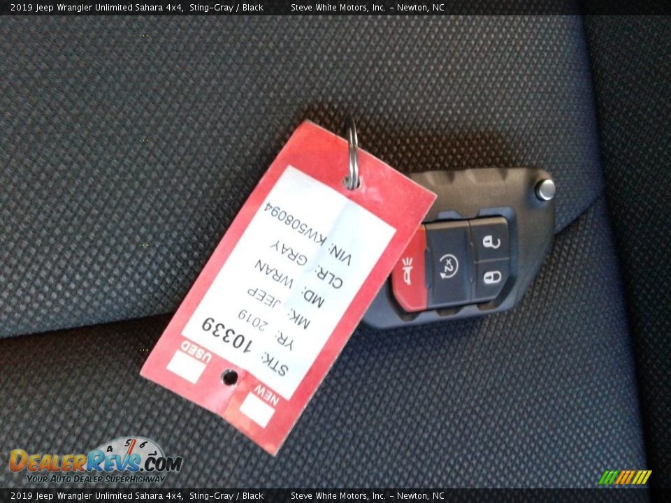 2019 Jeep Wrangler Unlimited Sahara 4x4 Sting-Gray / Black Photo #29