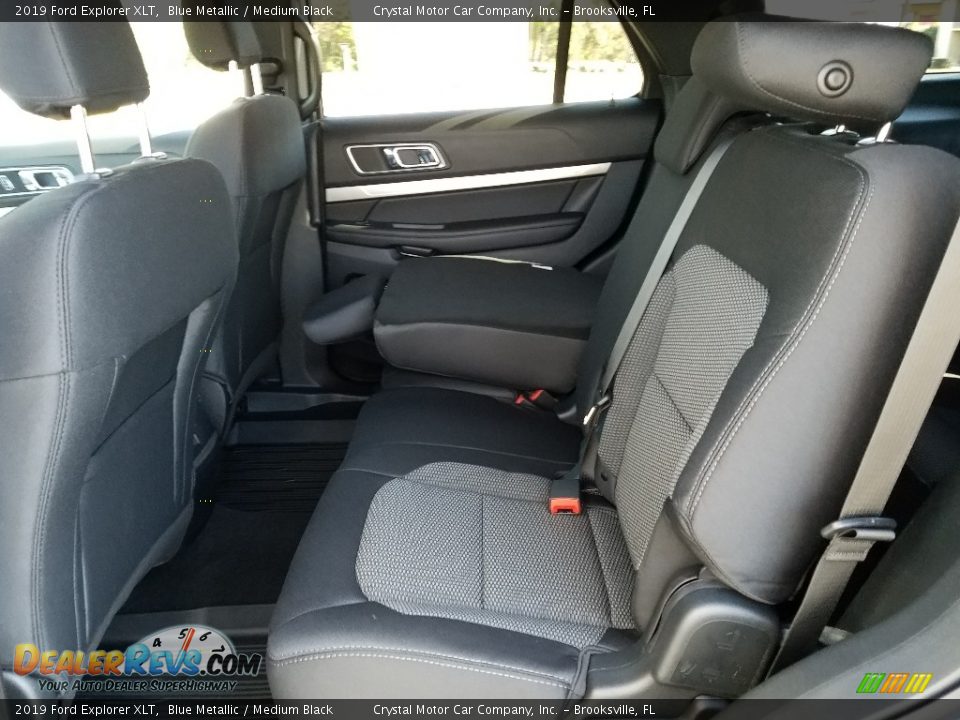 2019 Ford Explorer XLT Blue Metallic / Medium Black Photo #11