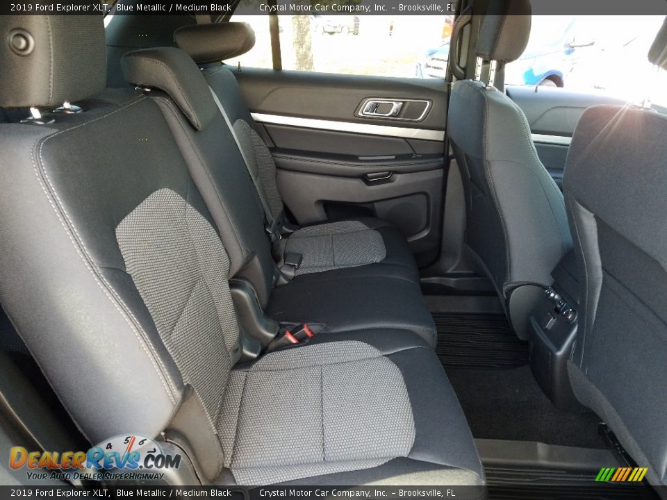 2019 Ford Explorer XLT Blue Metallic / Medium Black Photo #12