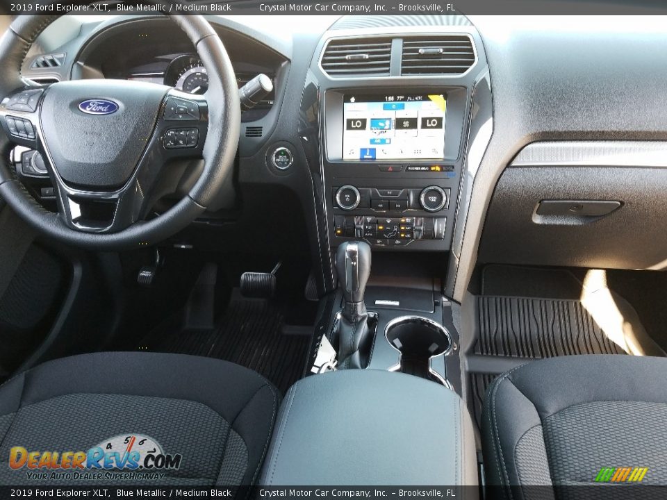 2019 Ford Explorer XLT Blue Metallic / Medium Black Photo #14