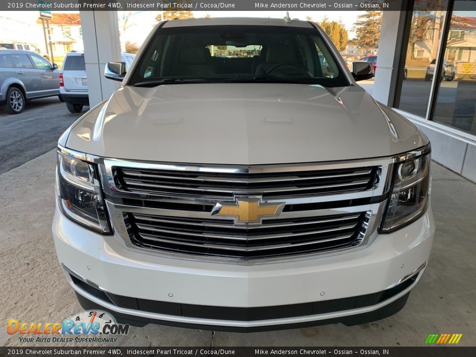2019 Chevrolet Suburban Premier 4WD Iridescent Pearl Tricoat / Cocoa/Dune Photo #2