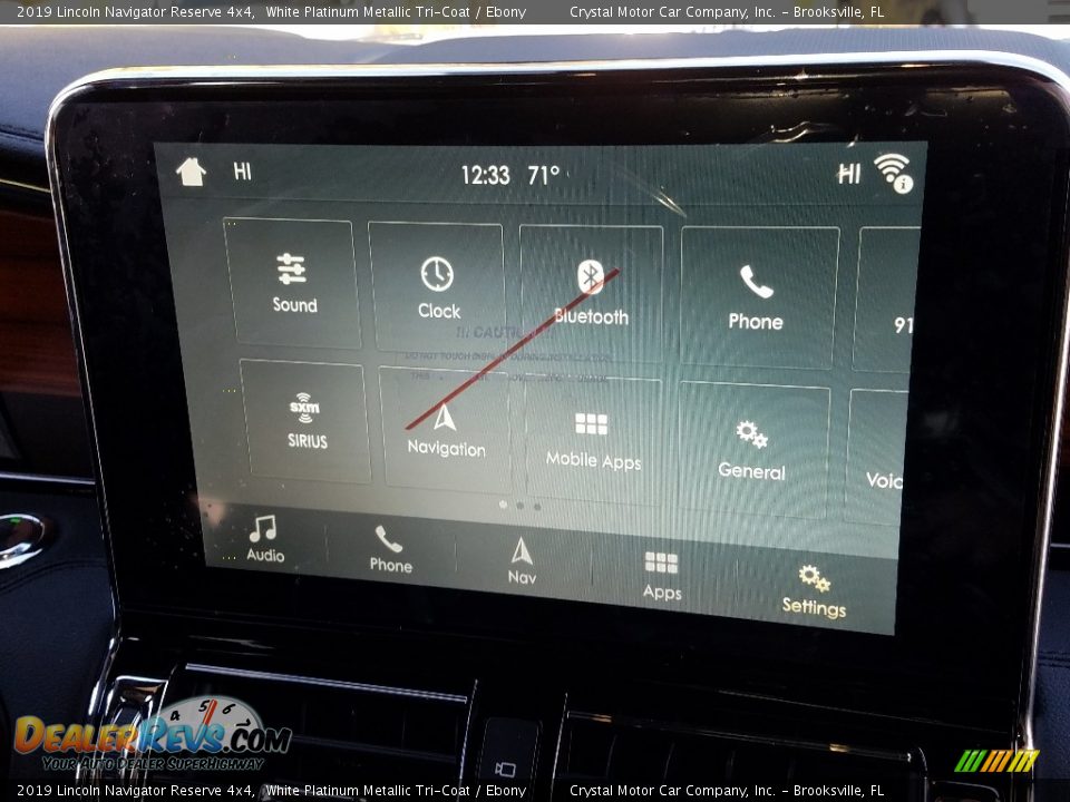 Controls of 2019 Lincoln Navigator Reserve 4x4 Photo #17