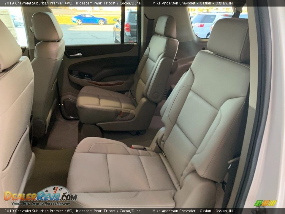 2019 Chevrolet Suburban Premier 4WD Iridescent Pearl Tricoat / Cocoa/Dune Photo #23