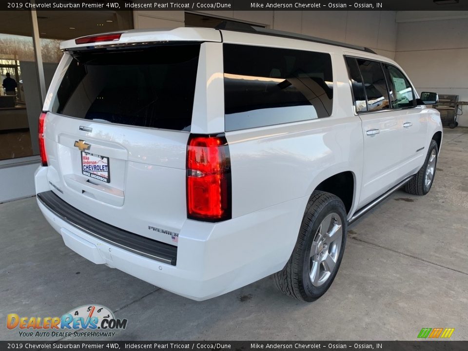 2019 Chevrolet Suburban Premier 4WD Iridescent Pearl Tricoat / Cocoa/Dune Photo #35