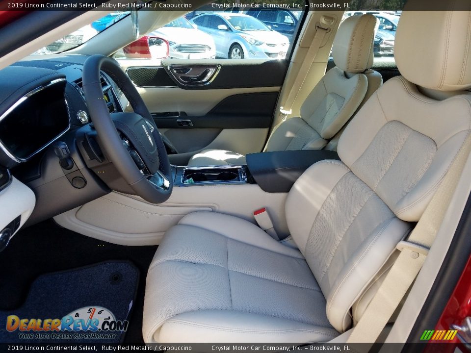 Front Seat of 2019 Lincoln Continental Select Photo #9