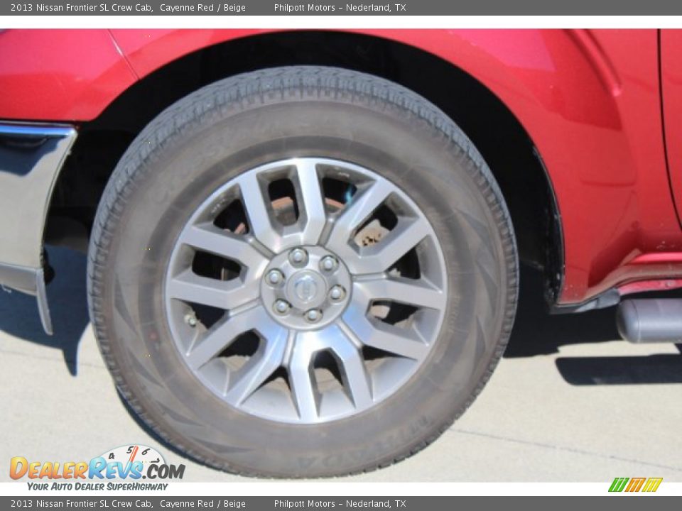 2013 Nissan Frontier SL Crew Cab Cayenne Red / Beige Photo #5