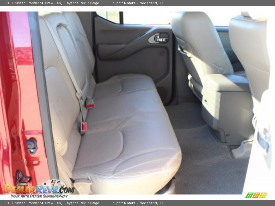 2013 Nissan Frontier SL Crew Cab Cayenne Red / Beige Photo #22