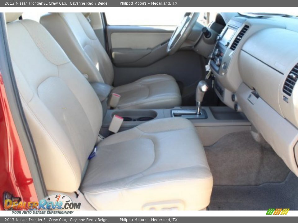 2013 Nissan Frontier SL Crew Cab Cayenne Red / Beige Photo #24