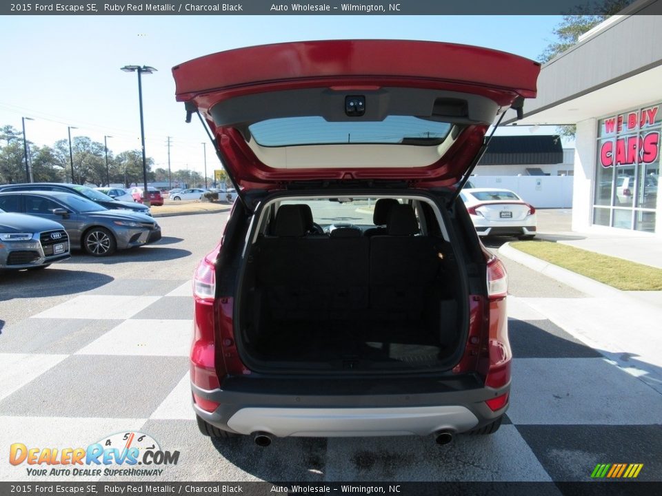 2015 Ford Escape SE Ruby Red Metallic / Charcoal Black Photo #5