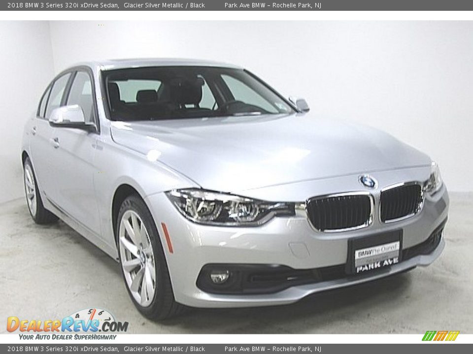 2018 BMW 3 Series 320i xDrive Sedan Glacier Silver Metallic / Black Photo #5