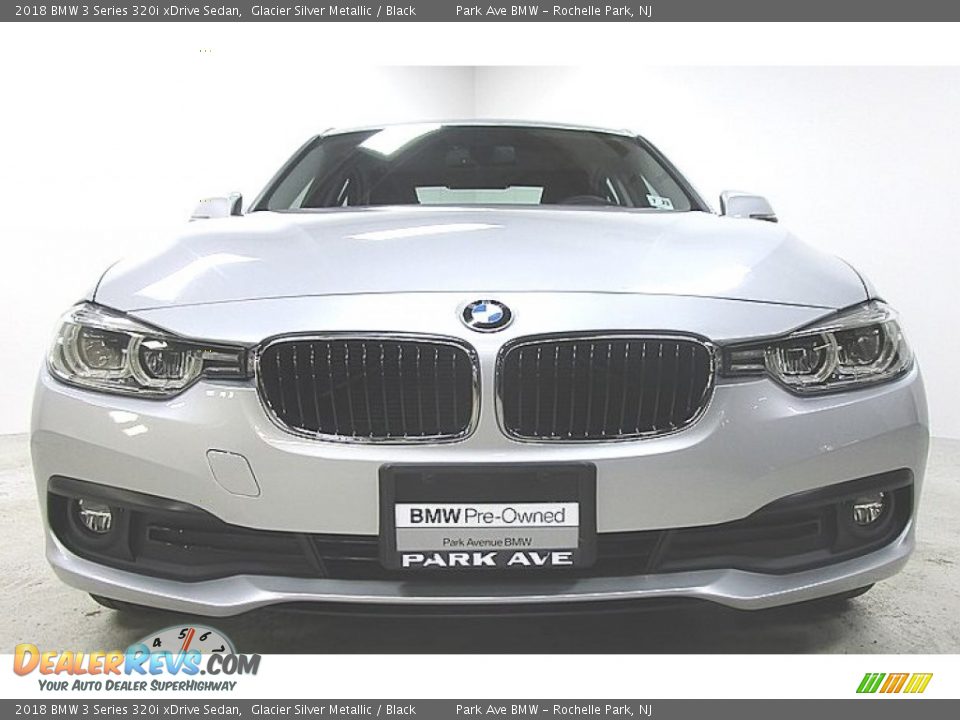 2018 BMW 3 Series 320i xDrive Sedan Glacier Silver Metallic / Black Photo #6