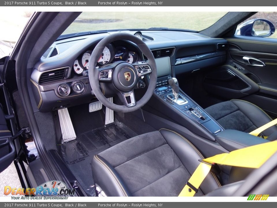 Black Interior - 2017 Porsche 911 Turbo S Coupe Photo #12