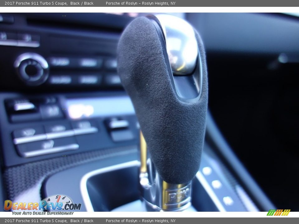 2017 Porsche 911 Turbo S Coupe Shifter Photo #26