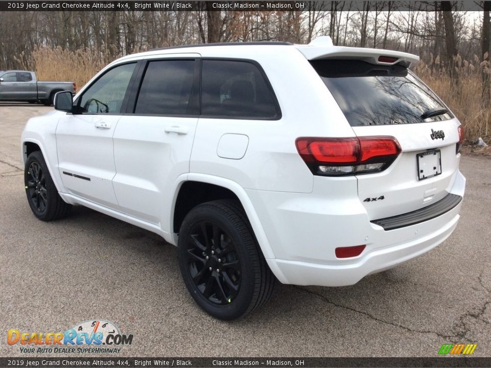 2019 Jeep Grand Cherokee Altitude 4x4 Bright White / Black Photo #4