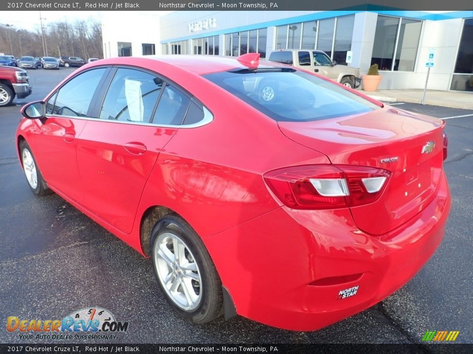 2017 Chevrolet Cruze LT Red Hot / Jet Black Photo #4