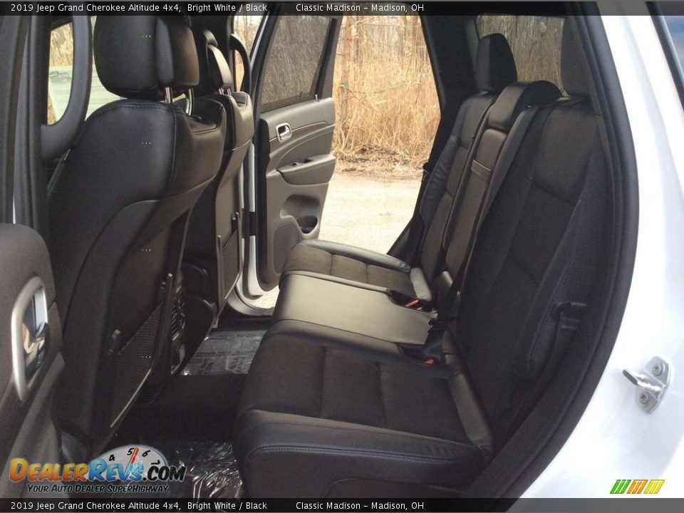 2019 Jeep Grand Cherokee Altitude 4x4 Bright White / Black Photo #18