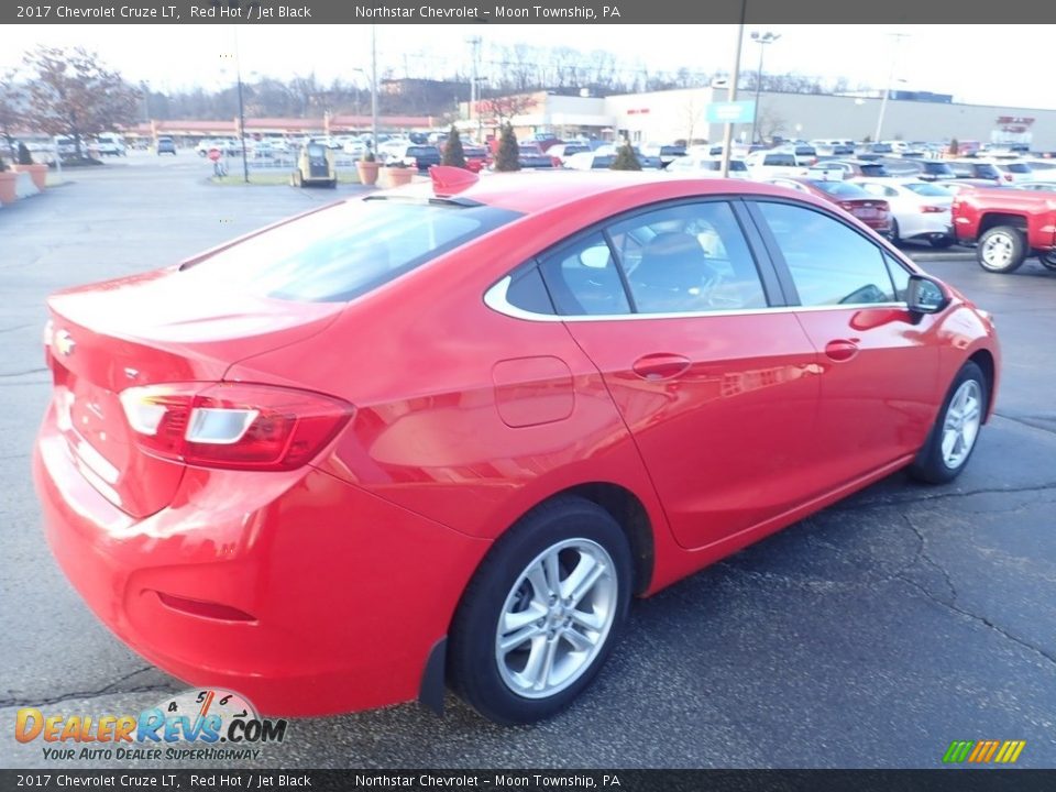 2017 Chevrolet Cruze LT Red Hot / Jet Black Photo #9