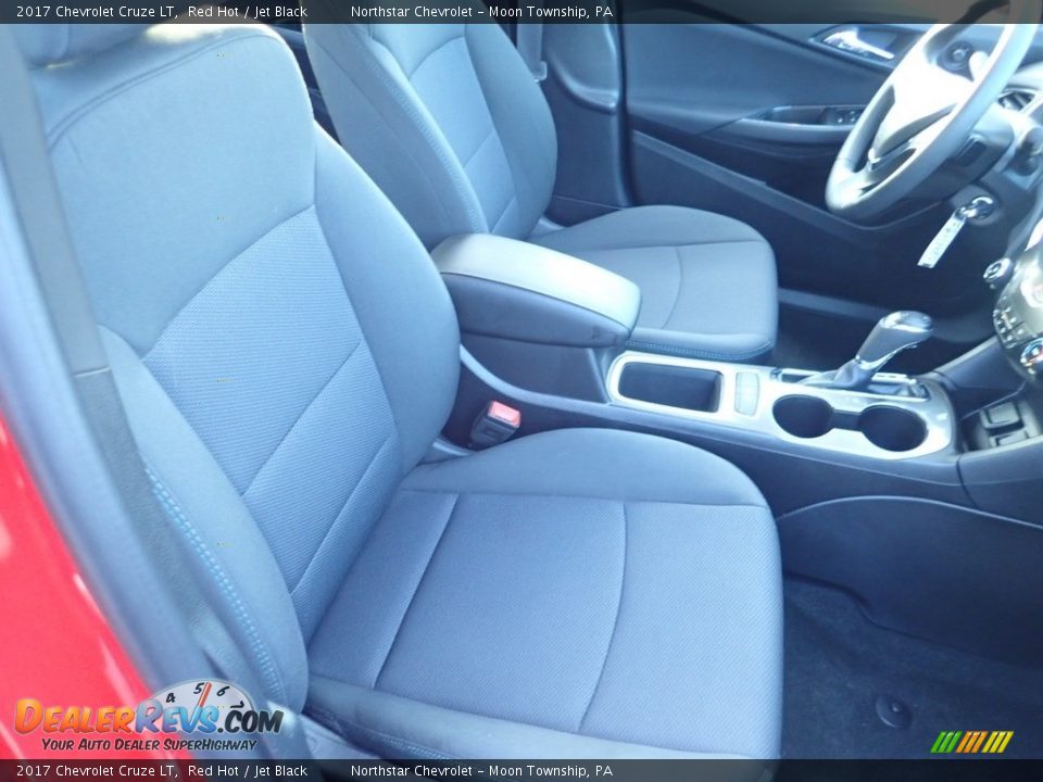 2017 Chevrolet Cruze LT Red Hot / Jet Black Photo #15