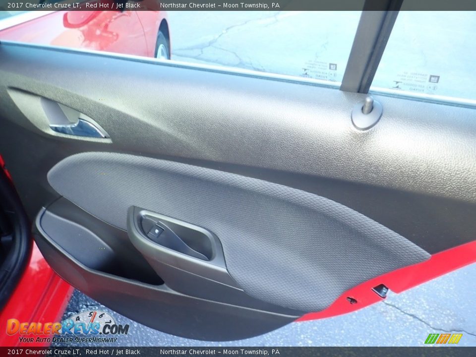 2017 Chevrolet Cruze LT Red Hot / Jet Black Photo #19