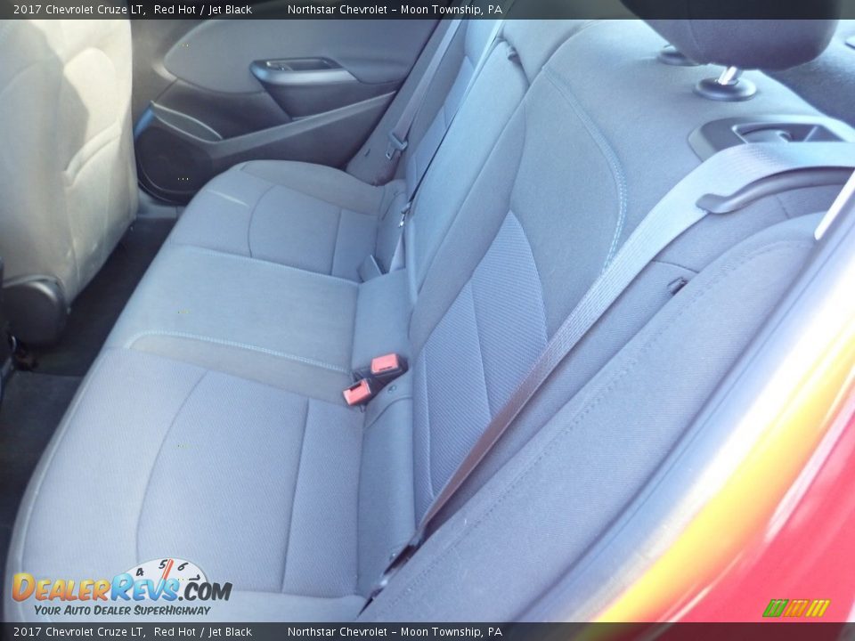 2017 Chevrolet Cruze LT Red Hot / Jet Black Photo #21