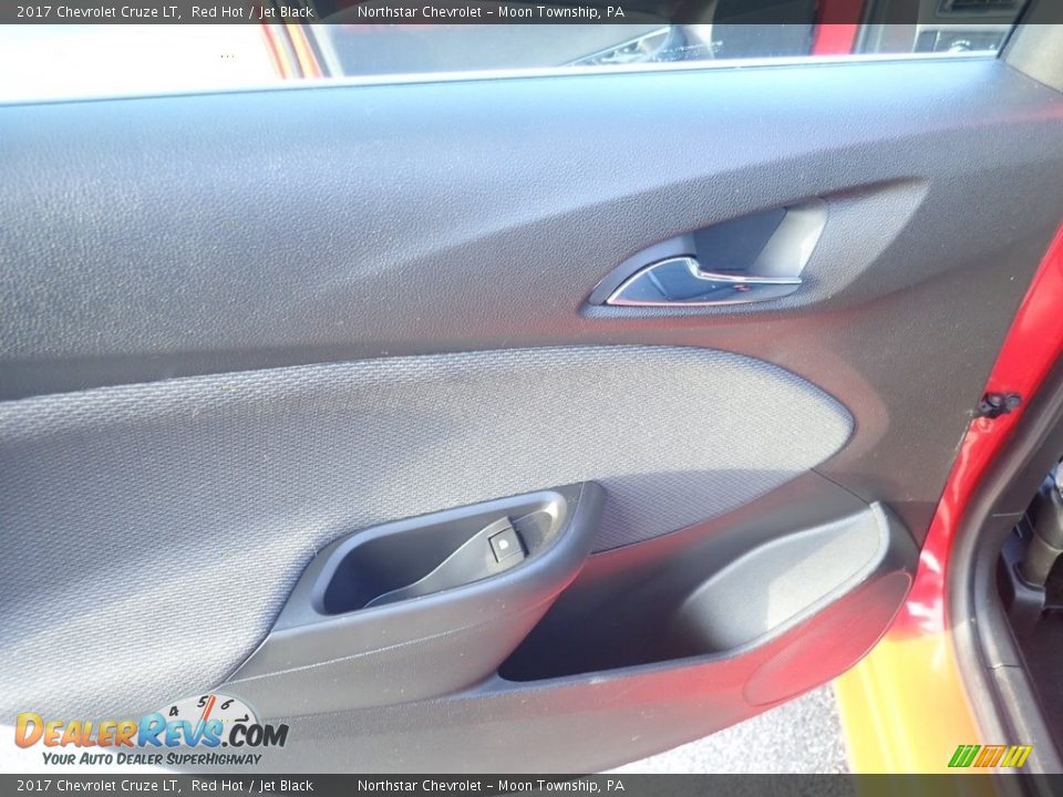 2017 Chevrolet Cruze LT Red Hot / Jet Black Photo #23