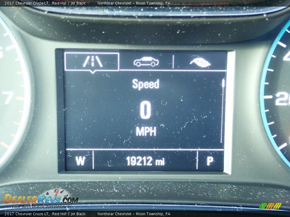 2017 Chevrolet Cruze LT Red Hot / Jet Black Photo #29
