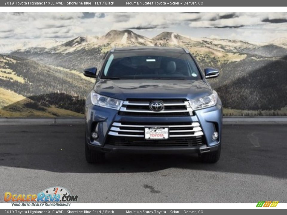 2019 Toyota Highlander XLE AWD Shoreline Blue Pearl / Black Photo #2