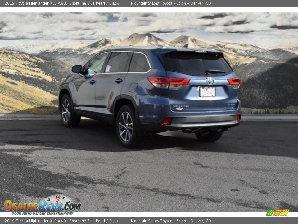 2019 Toyota Highlander XLE AWD Shoreline Blue Pearl / Black Photo #3